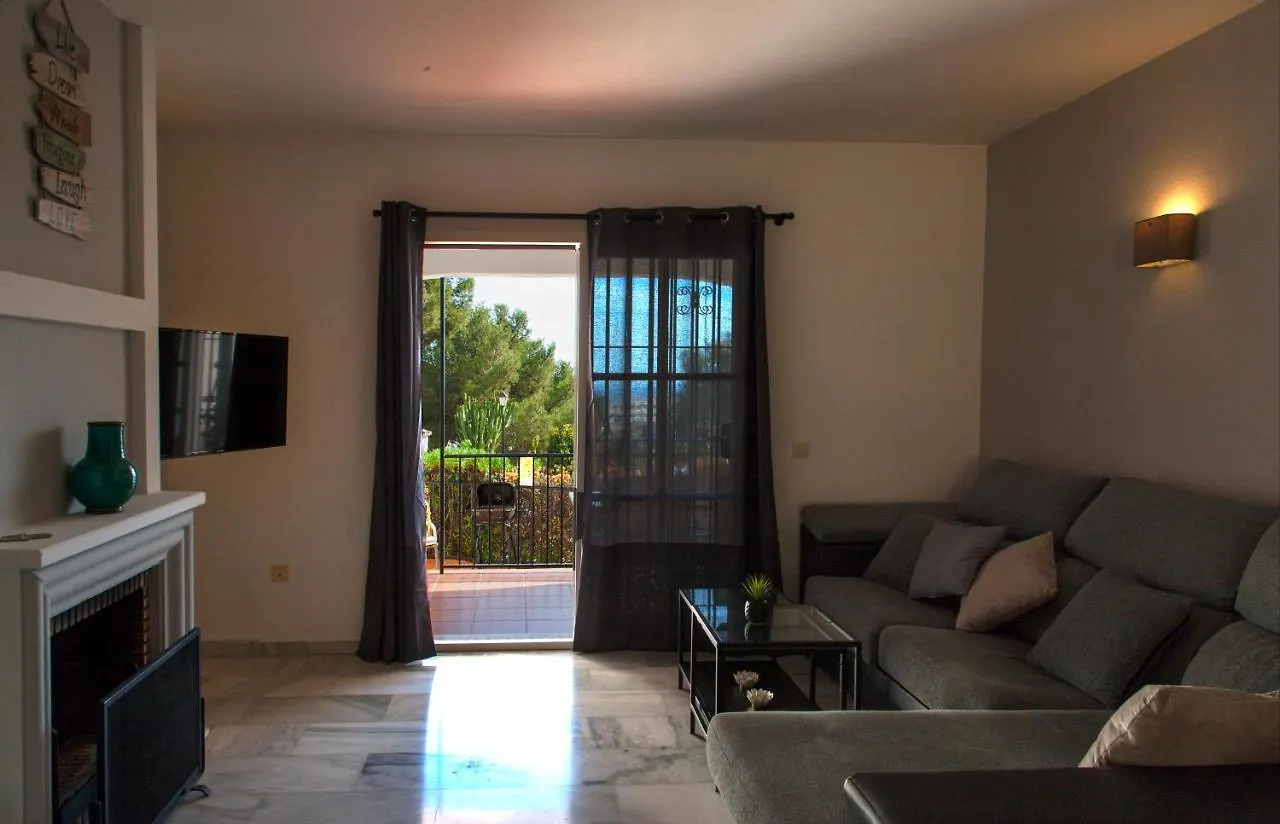 Vakantiehuis Agradable Adosado Con Piscina La Hidalga Villa Benalmádena Spanje