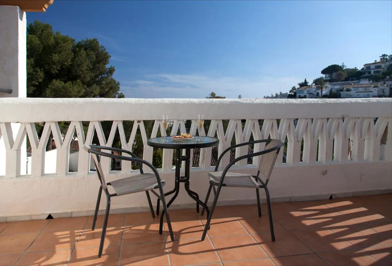 Agradable Adosado Con Piscina La Hidalga Villa Benalmadena