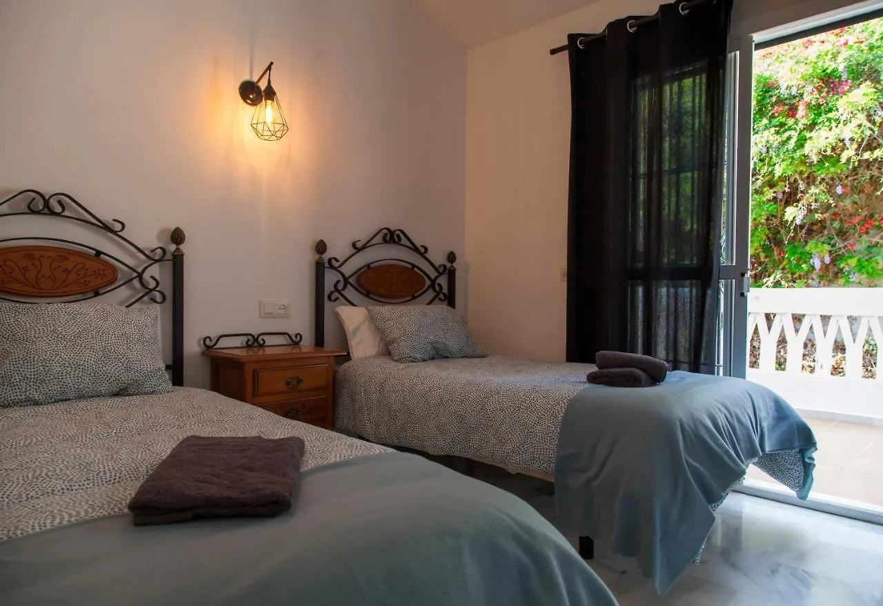 Holiday home Agradable Adosado Con Piscina La Hidalga Villa Benalmadena Spain